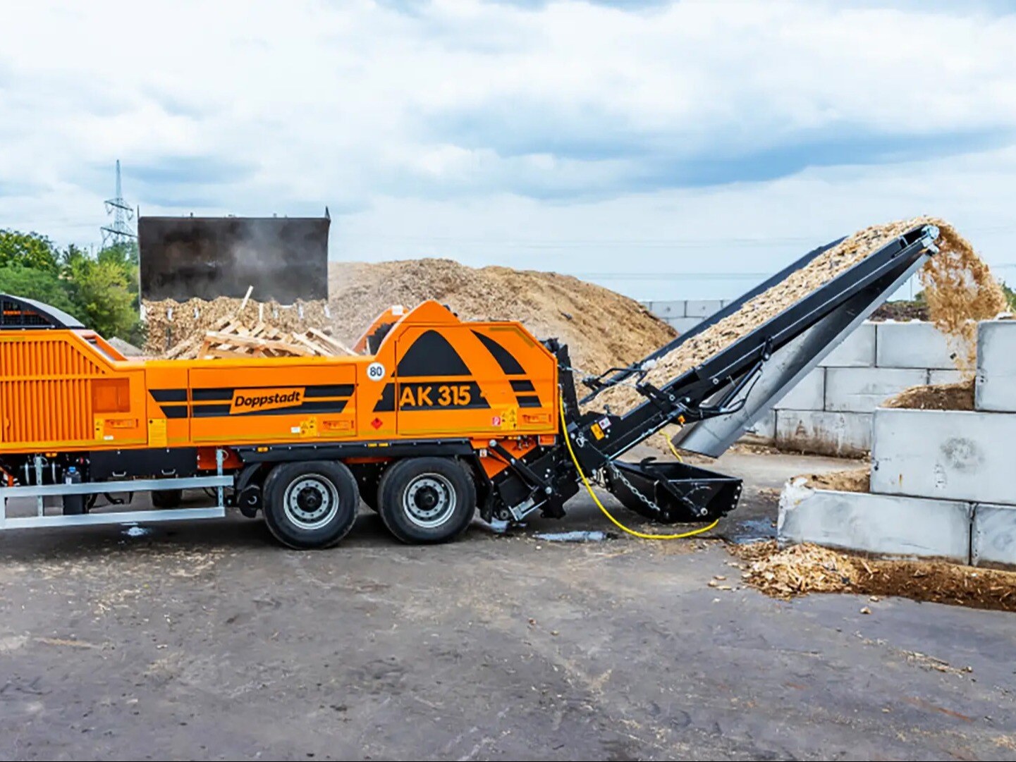 Doppstadt-AK-315-bg