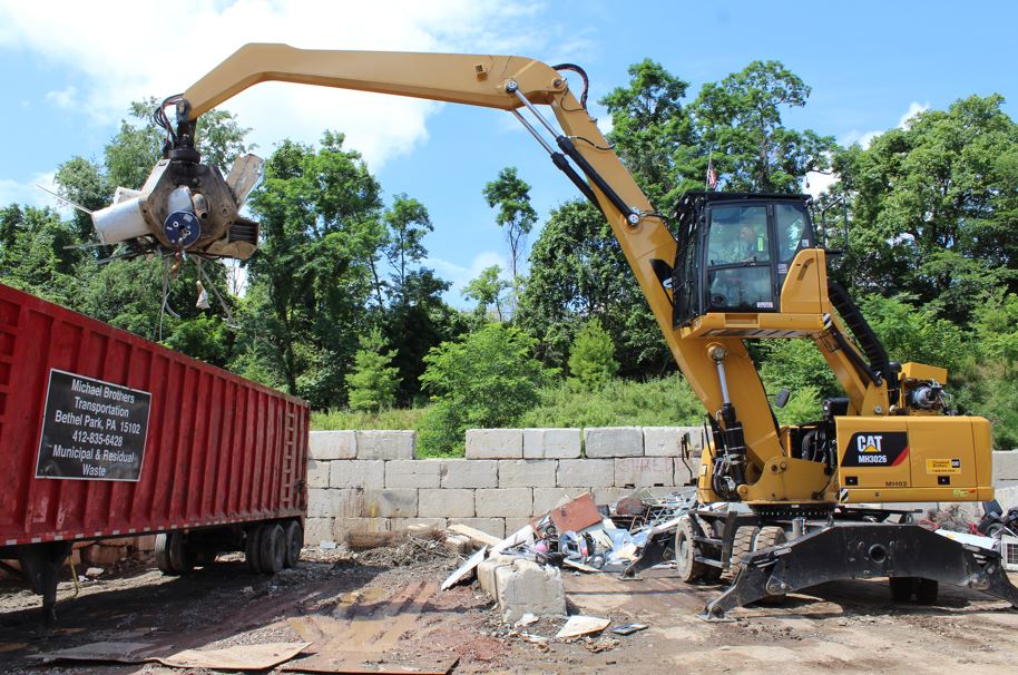 Cat Material Handler 