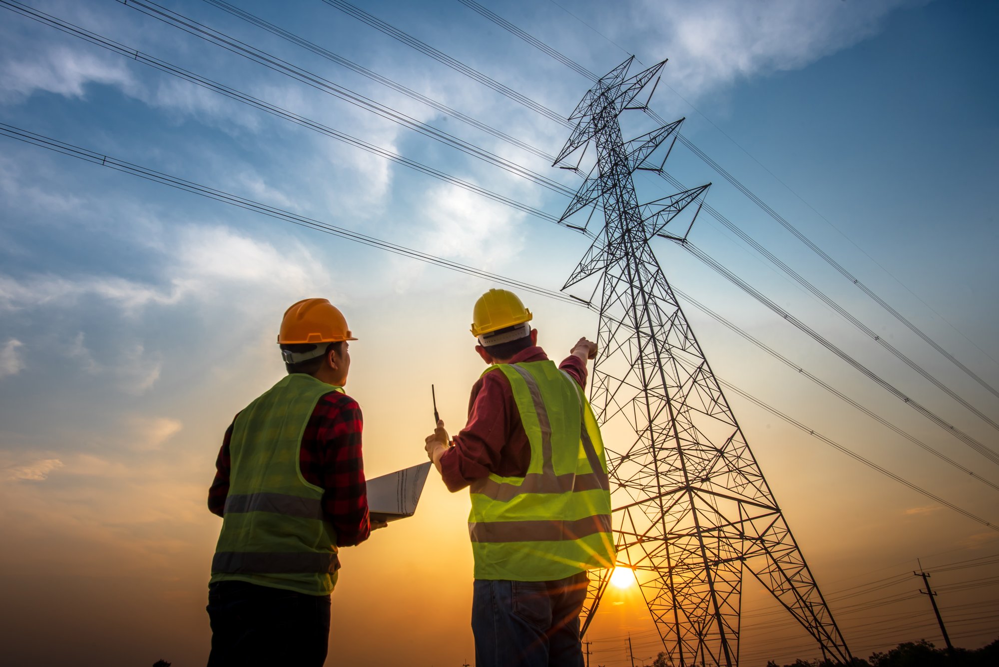 powerlines-power-generation-utility-workers