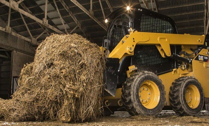 cat-232D-made-for-the-barn-wide